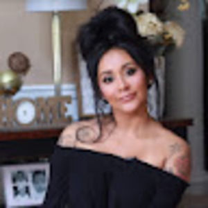 Meet your Posher, Latonya